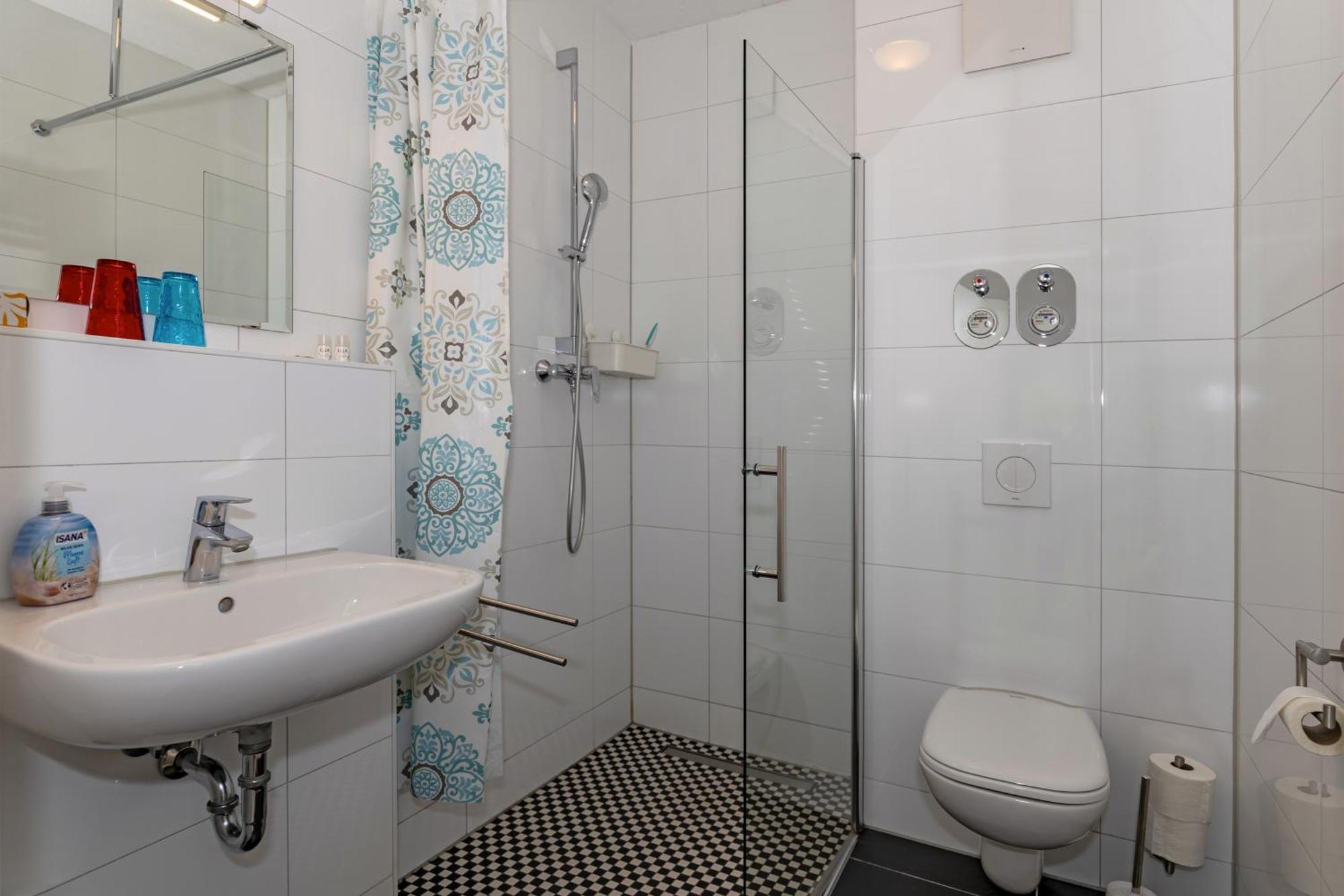 Hotel Zur Traube Kühlungsborn Dış mekan fotoğraf