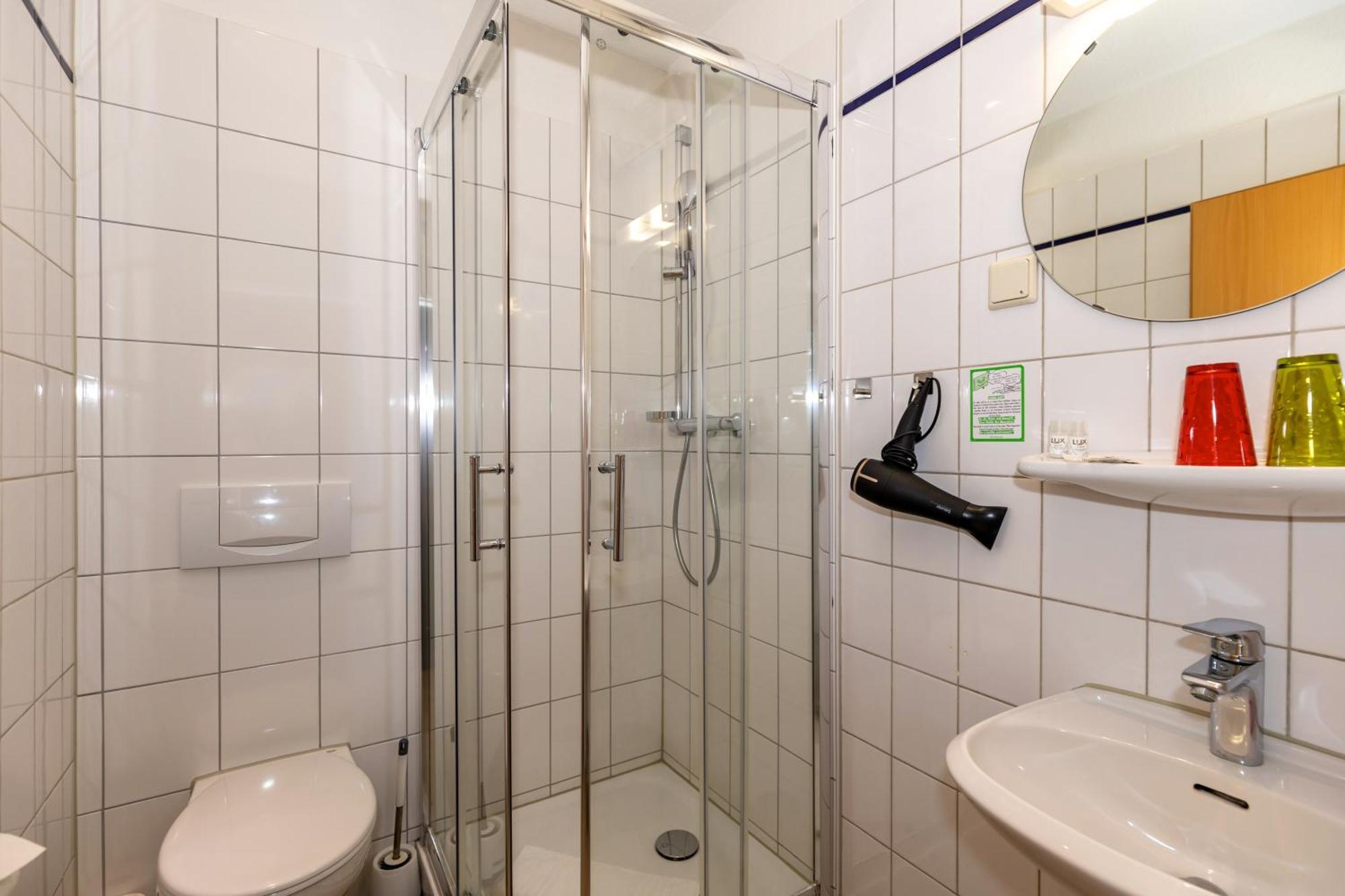 Hotel Zur Traube Kühlungsborn Dış mekan fotoğraf